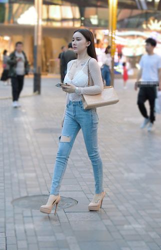 纪倩倩全部打真军